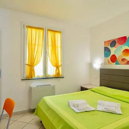 With Swimming Pool In Just 600 Meters From The * Mazzanta